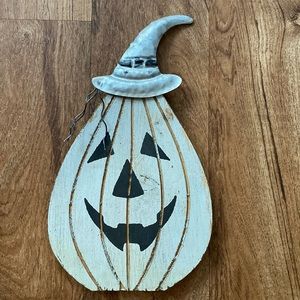 Cute scarecrow pumpkin